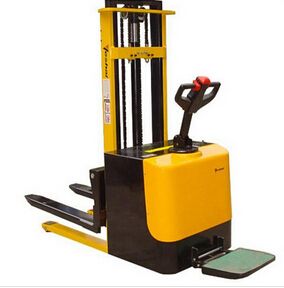 CTD型站立式全電動(dòng)堆高車(chē)