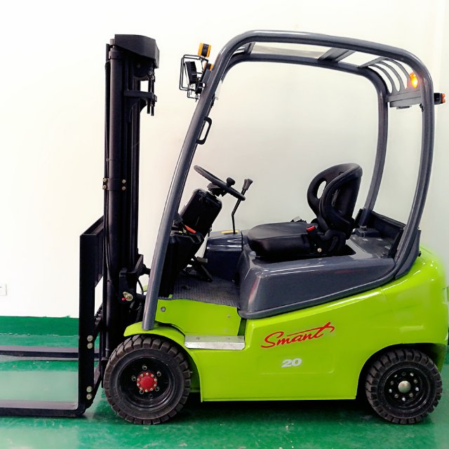 電動(dòng)叉車(chē)租賃車(chē)型展示
